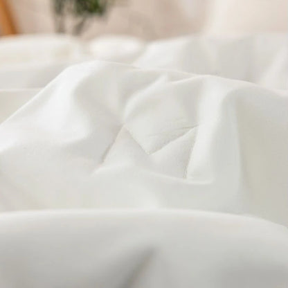 Cooling comforter
