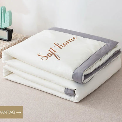 Cooling comforter